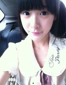 徐娇生活照,青春洋溢，时尚魅力尽显